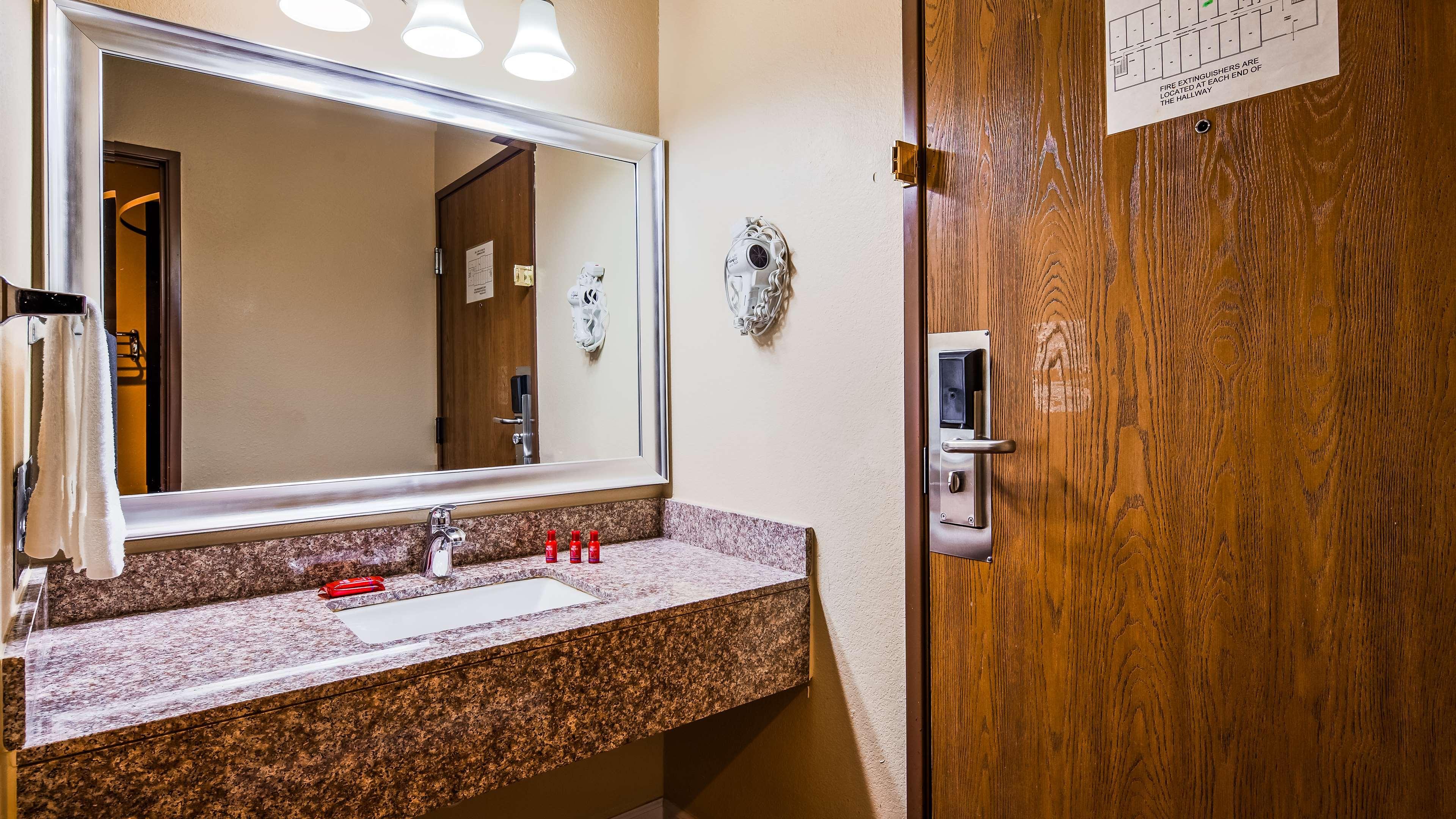 Surestay Plus Hotel By Best Western Kearney Экстерьер фото