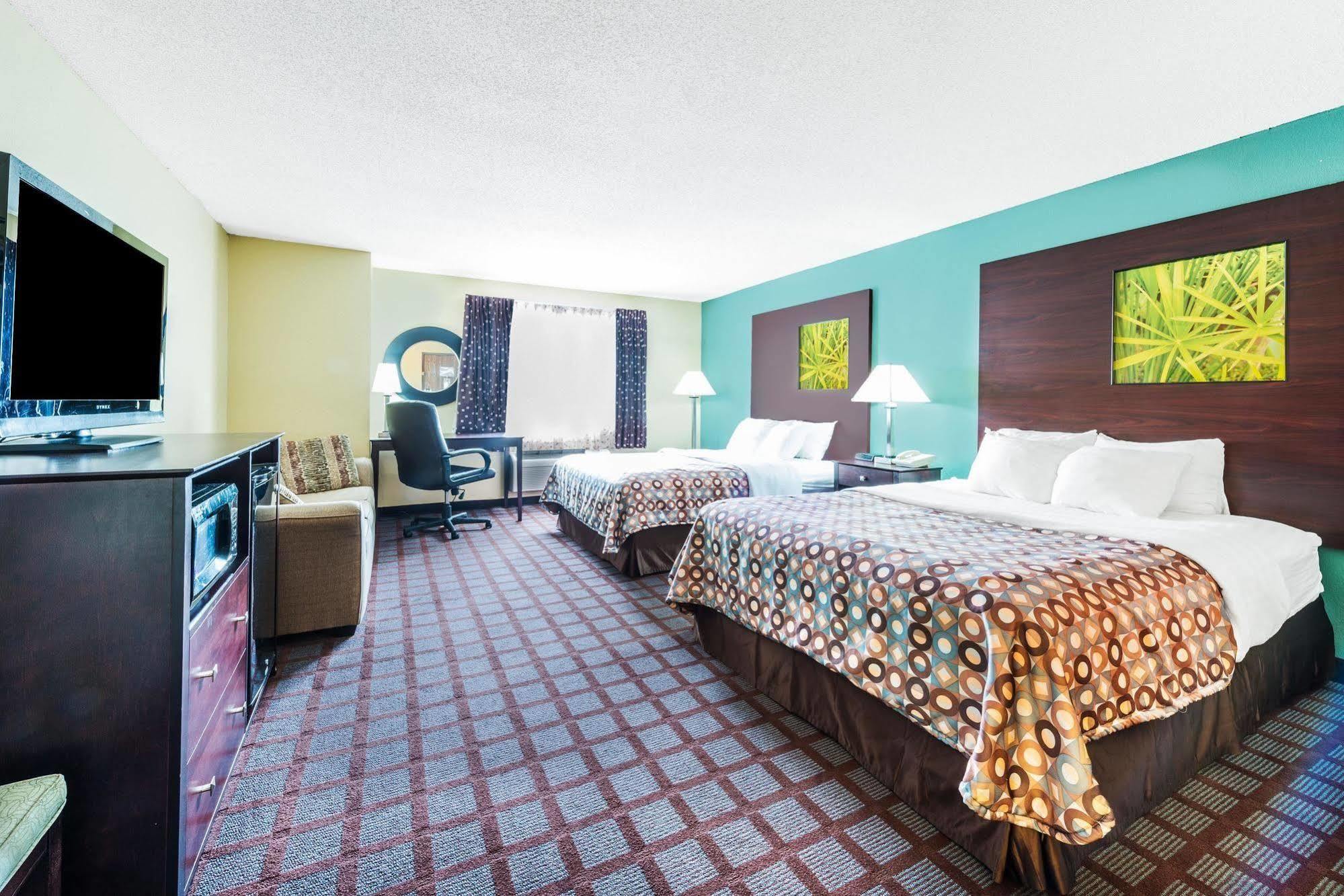 Surestay Plus Hotel By Best Western Kearney Экстерьер фото